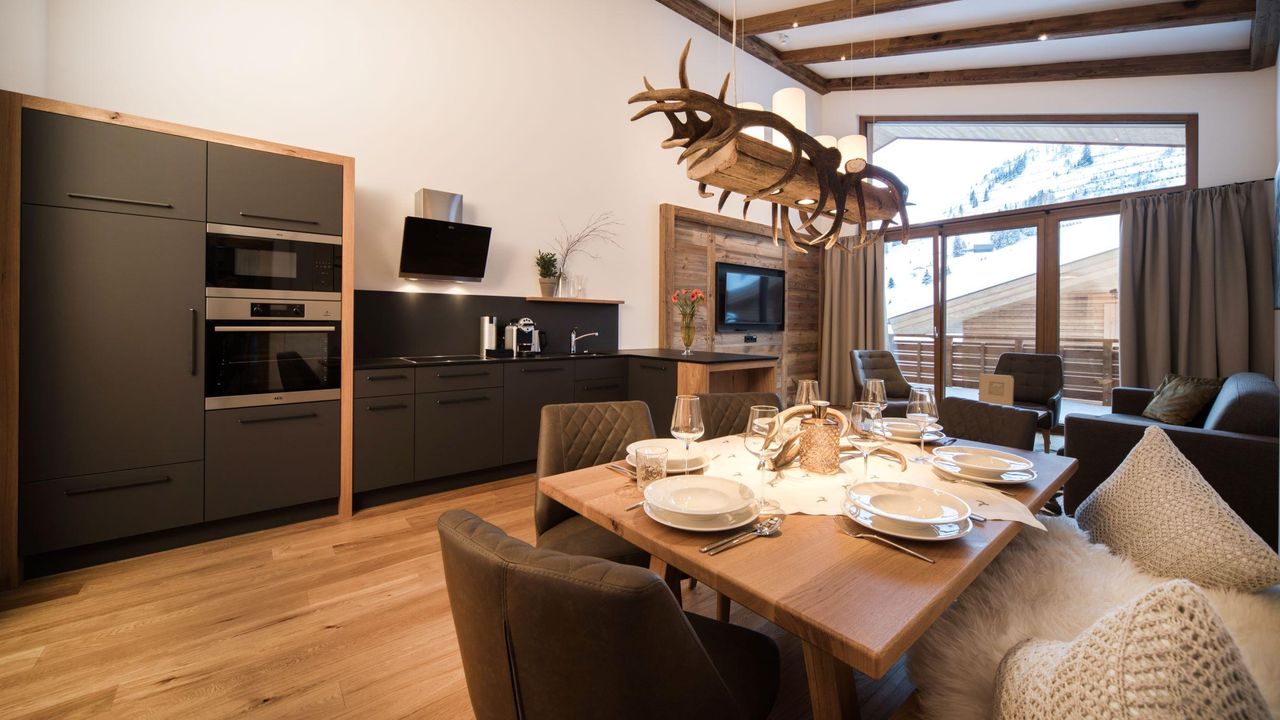 Chalet Apartment_Wohn- und Esszimmer mit Küche Chalet Apartment_Wohn- und Esszimmer mit Küche